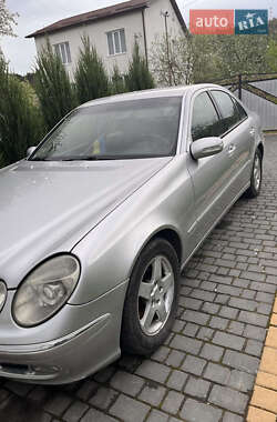 Седан Mercedes-Benz E-Class 2005 в Ивано-Франковске