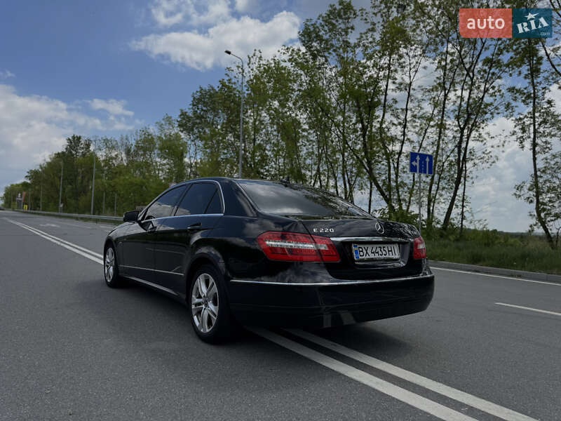 Седан Mercedes-Benz E-Class 2010 в Хмельницькому