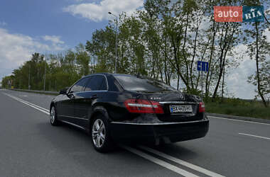 Седан Mercedes-Benz E-Class 2010 в 