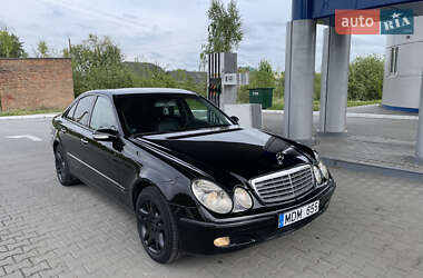 Седан Mercedes-Benz E-Class 2005 в Рокитном