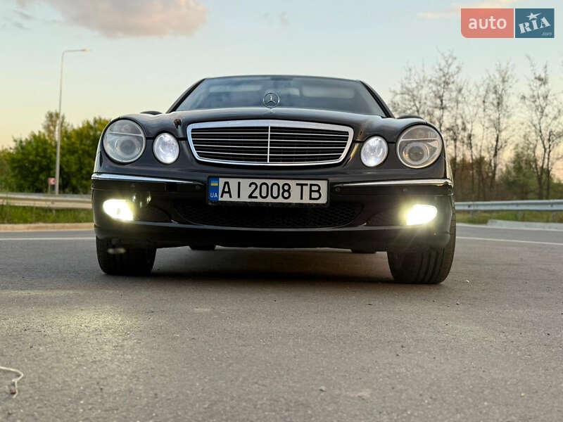 Седан Mercedes-Benz E-Class 2005 в Броварах