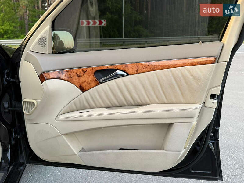 Седан Mercedes-Benz E-Class 2005 в Броварах