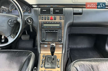 Седан Mercedes-Benz E-Class 2001 в 