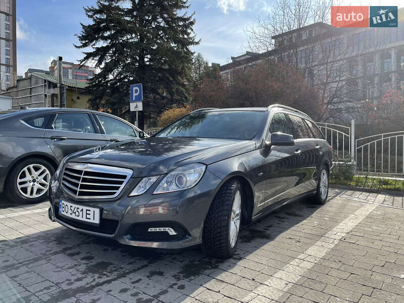 Универсал Mercedes-Benz E-Class 2009 в 