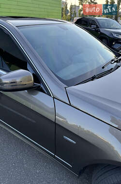 Седан Mercedes-Benz E-Class 2010 в 