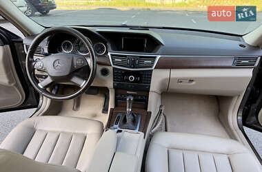 Седан Mercedes-Benz E-Class 2010 в 