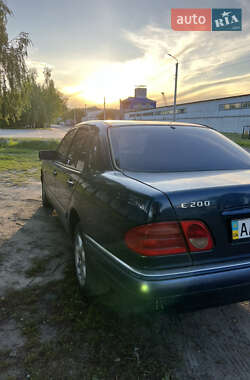 Седан Mercedes-Benz E-Class 1997 в 