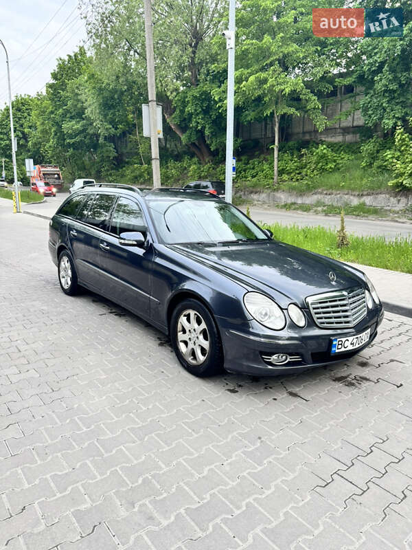 Универсал Mercedes-Benz E-Class 2008 в Львове