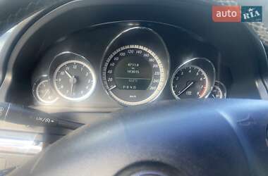 Купе Mercedes-Benz E-Class 2012 в 