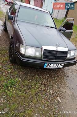 Седан Mercedes-Benz E-Class 1989 в 