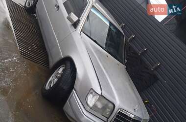 Седан Mercedes-Benz E-Class 1987 в 