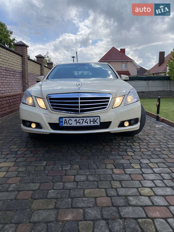 Седан Mercedes-Benz E-Class 2009 в Луцьку