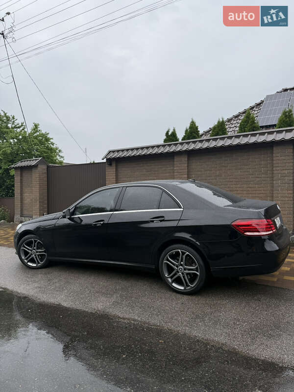 Седан Mercedes-Benz E-Class 2015 в Кагарлику