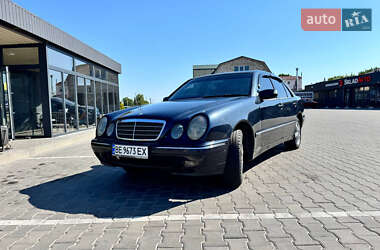 Седан Mercedes-Benz E-Class 2000 в Миколаєві
