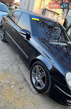 Седан Mercedes-Benz E-Class 2004 в Одессе