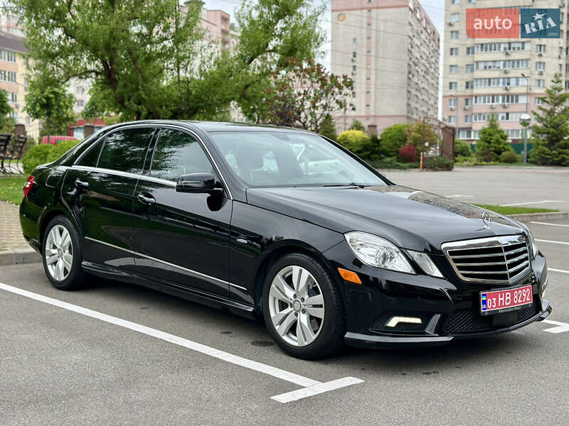 Седан Mercedes-Benz E-Class 2011 в Києві