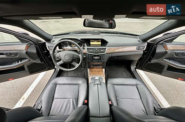 Седан Mercedes-Benz E-Class 2011 в 