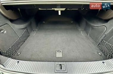 Седан Mercedes-Benz E-Class 2011 в 