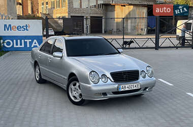 Седан Mercedes-Benz E-Class 2001 в Могилев-Подольске