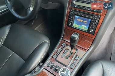 Седан Mercedes-Benz E-Class 2001 в 