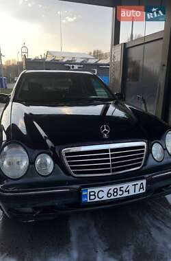 Седан Mercedes-Benz E-Class 2001 в Львове