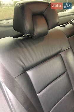 Седан Mercedes-Benz E-Class 2011 в 
