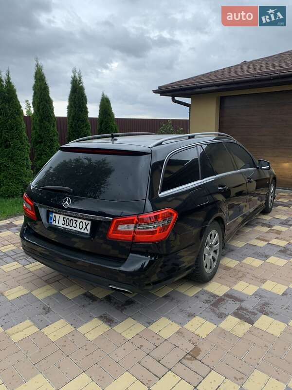 Универсал Mercedes-Benz E-Class 2010 в Вышгороде
