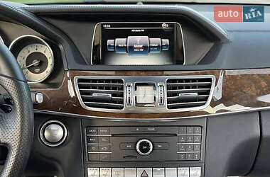 Седан Mercedes-Benz E-Class 2015 в 