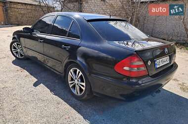 Седан Mercedes-Benz E-Class 2002 в 