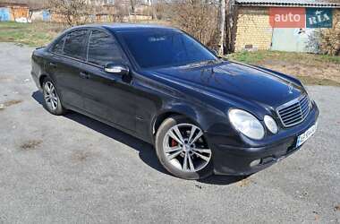 Седан Mercedes-Benz E-Class 2002 в 