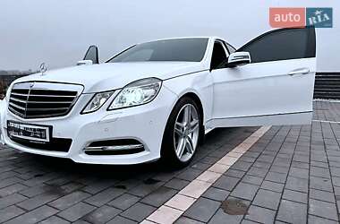 Седан Mercedes-Benz E-Class 2012 в 