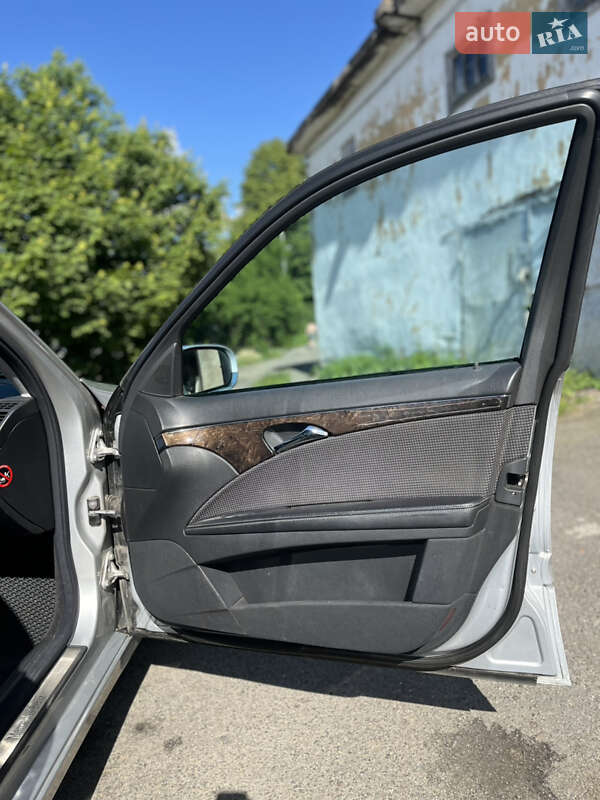 Універсал Mercedes-Benz E-Class 2004 в Львові