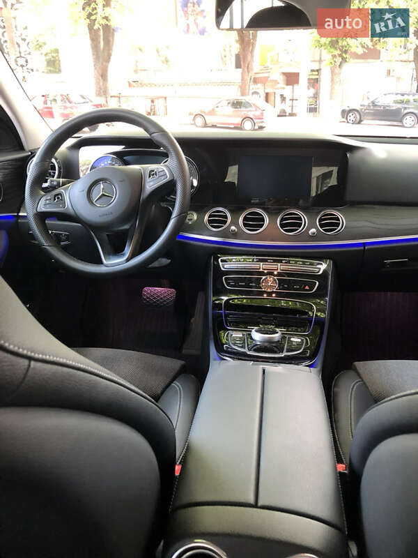 Седан Mercedes-Benz E-Class 2017 в Одессе