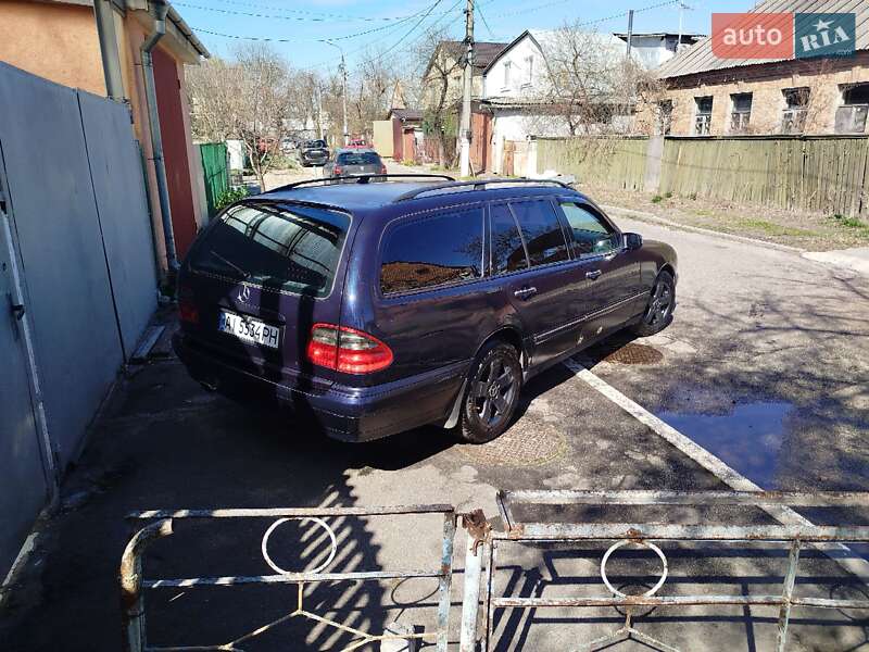 Универсал Mercedes-Benz E-Class 2000 в Киеве