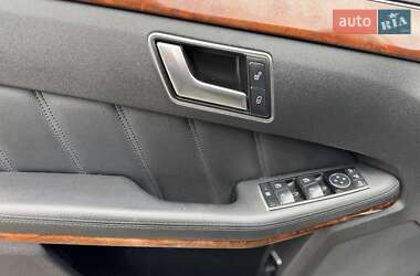 Седан Mercedes-Benz E-Class 2012 в 