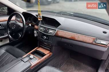 Седан Mercedes-Benz E-Class 2012 в 