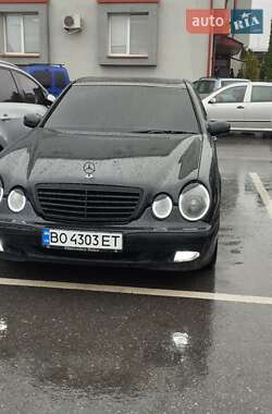 Седан Mercedes-Benz E-Class 2000 в 