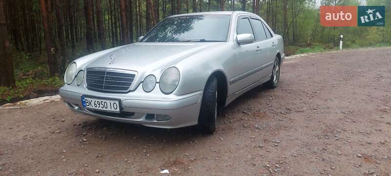 Mercedes-Benz E-Class 2000