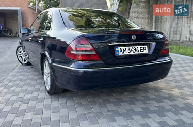 Седан Mercedes-Benz E-Class 2002 в 