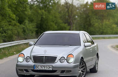 Седан Mercedes-Benz E-Class 2000 в 