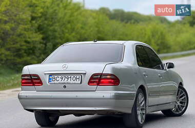 Седан Mercedes-Benz E-Class 2000 в 