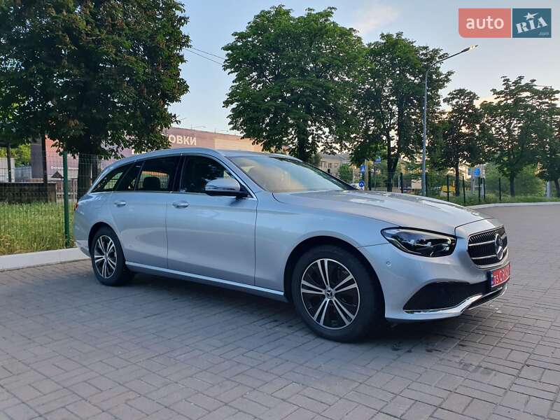 Универсал Mercedes-Benz E-Class 2021 в Киеве