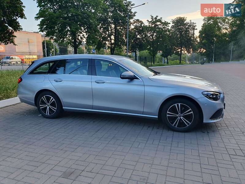 Универсал Mercedes-Benz E-Class 2021 в Киеве