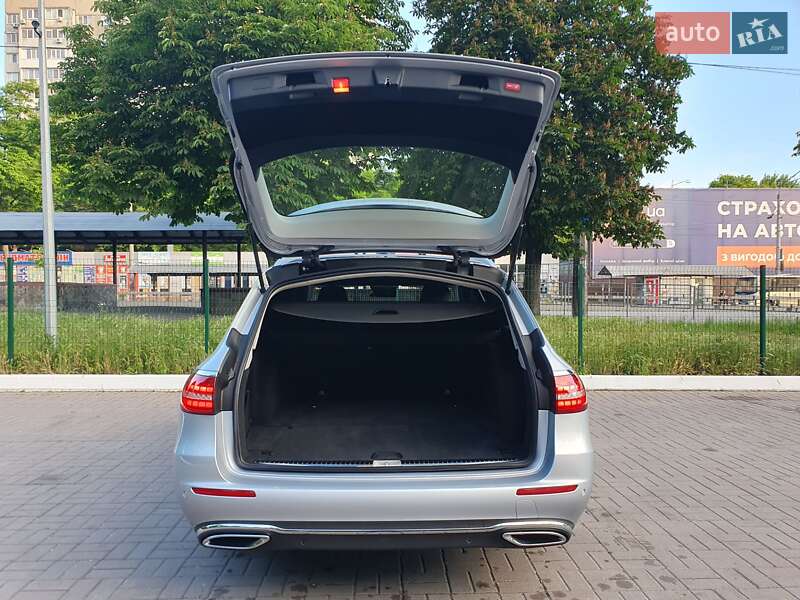 Универсал Mercedes-Benz E-Class 2021 в Киеве