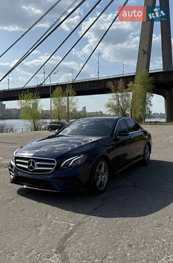 Седан Mercedes-Benz E-Class 2017 в Києві