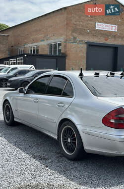 Седан Mercedes-Benz E-Class 2003 в 