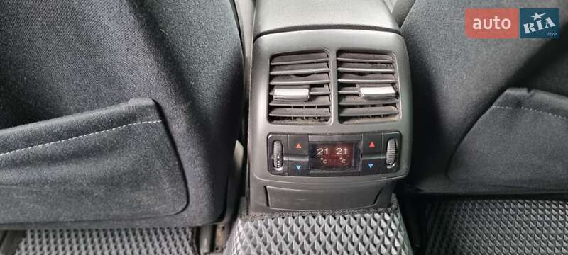 Універсал Mercedes-Benz E-Class 2004 в Києві