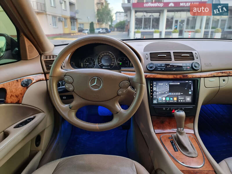 Седан Mercedes-Benz E-Class 2007 в Ужгороде
