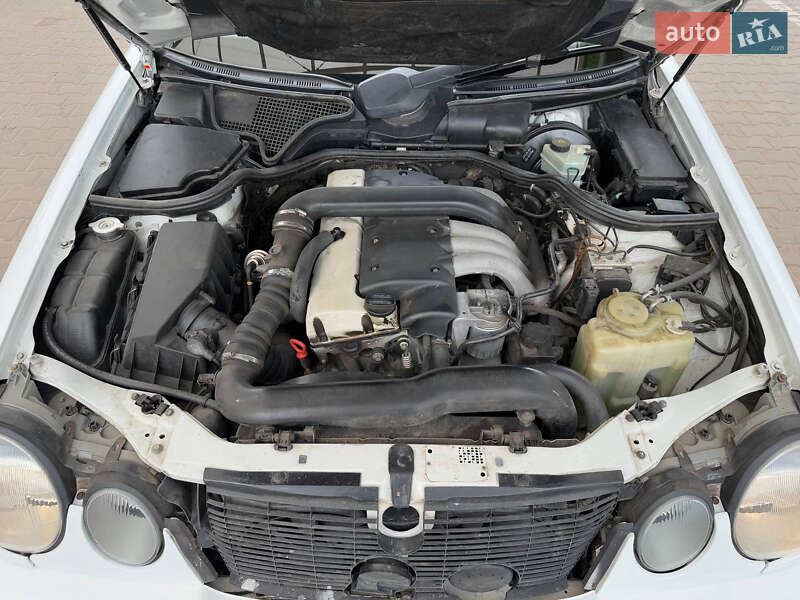 Седан Mercedes-Benz E-Class 1999 в Кривом Роге