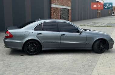 Седан Mercedes-Benz E-Class 2008 в 